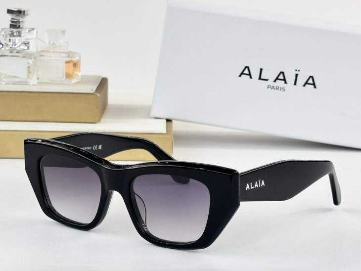 Picture of Alaia Sunglasses _SKUfw79721468fw